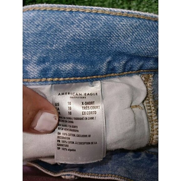 AEO American Eagle Jeans Size 10 Womens Blue Mom Jeans Cropped Distress - Picture 5 of 11